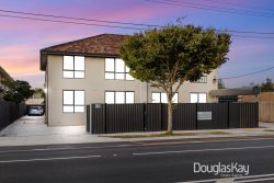 Unit 3/117 Devonshire Rd, Sunshine VIC 3020, Australia