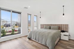 3 Iseo Court, Hammond Park WA 6164, Australia