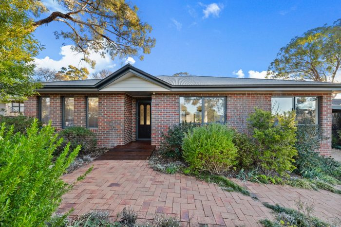 10 Dwyer St, Cook ACT 2614, Australia