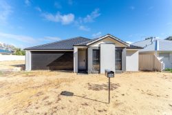 35 Etana Ln, Camillo WA 6111, Australia