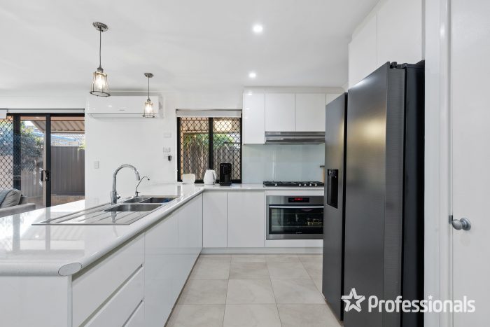 23 Etchingham Rd, Balga WA 6061, Australia