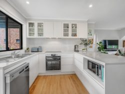 75 Fishery Point Rd, Mirrabooka NSW 2264, Australia