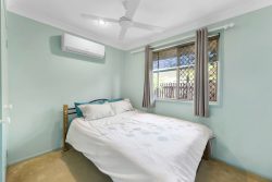 12 Freeman Ave, Slade Point QLD 4740, Australia