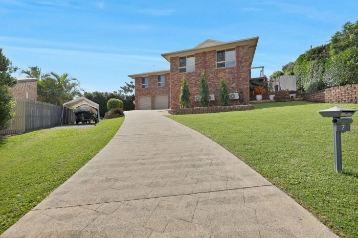 7 Mountview Ct, Beaconsfield QLD 4740, Australia