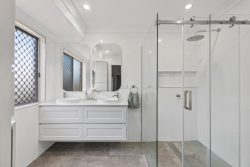 7 Mountview Ct, Beaconsfield QLD 4740, Australia