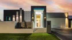 19 Joseph Ct, Glenella QLD 4740, Australia