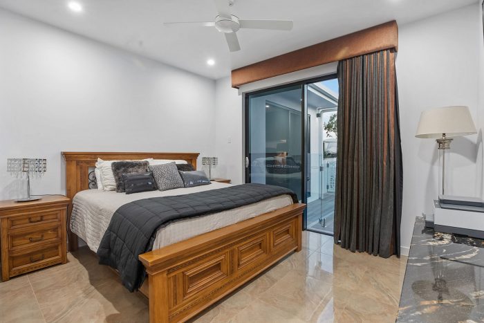 19 Joseph Ct, Glenella QLD 4740, Australia