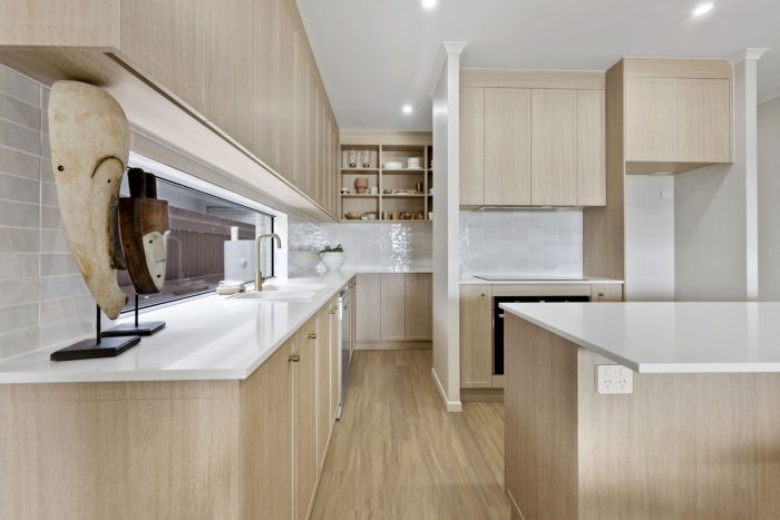 10 Lakeside Wy, Andergrove QLD 4740, Australia