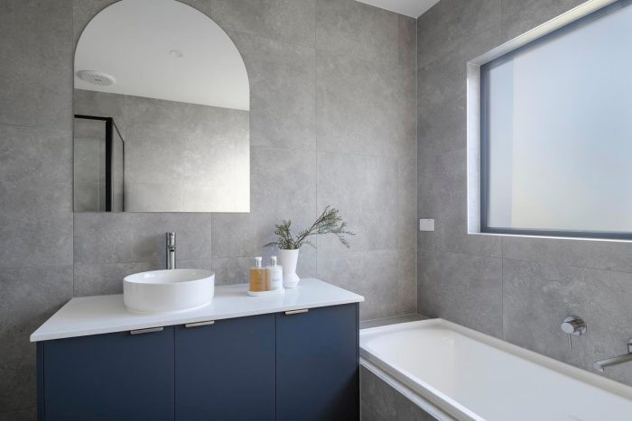 Unit 4/16 Glenview Ct, Avondale Heights VIC 3034, Australia