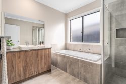 191 Goldsworthy Rd, Lovely Banks VIC 3213, Australia