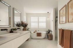 263 Avoca Dr, Green Point NSW 2251, Australia