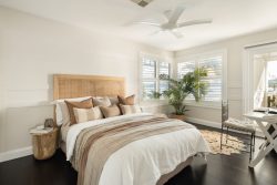 263 Avoca Dr, Green Point NSW 2251, Australia