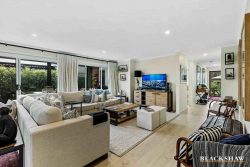 6 Griffiths Run, Broulee NSW 2537, Australia