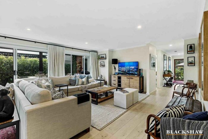 6 Griffiths Run, Broulee NSW 2537, Australia
