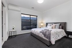 17 Groat St, Lucas VIC 3350, Australia