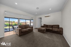 26 Hoffman St, Midway Point TAS 7171, Australia