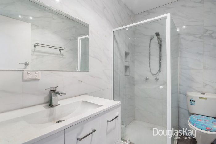 24 Holt St, Ardeer VIC 3022, Australia