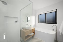 24 Vellacott St, Denman Prospect ACT 2611, Australia