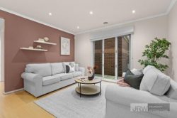 28 Jade Cct, Burwood East VIC 3151, Australia