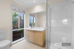28 Jade Cct, Burwood East VIC 3151, Australia