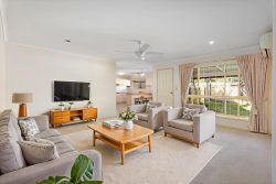 Unit 1/49 John St, Redcliffe QLD 4020, Australia