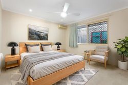Unit 1/49 John St, Redcliffe QLD 4020, Australia