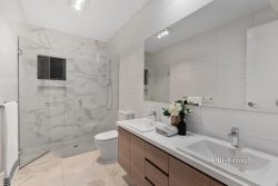 Unit 2/17 Joy St, Mount Waverley VIC 3149, Australia