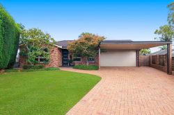 14 Stacey Cl, Kariong NSW 2250, Australia