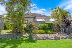 34 Keenan St, Margate QLD 4019, Australia