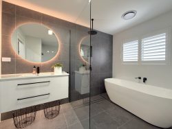 22 Keevil Dr, Young NSW 2594, Australia