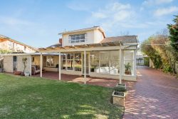 18 Warwick Ave, Toorak Gardens SA 5065, Australia