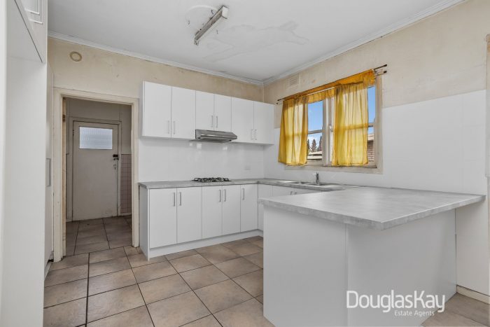 8 Leonard Ave, St Albans VIC 3021, Australia