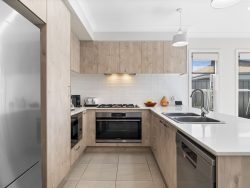 76 Loretto Way, Hamlyn Terrace NSW 2259, Australia