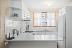 Unit 8/5 Madden St, Oak Flats NSW 2529, Australia