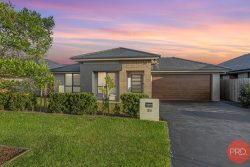 39 Mayo Cres, Chisholm NSW 2322, Australia