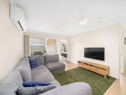 10 Miers Cres, Murrumba Downs QLD 4503, Australia