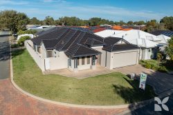 78 Caspian Dr, Wannanup WA 6210, Australia