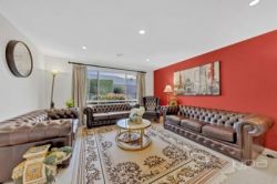18 Moorgate St, Point Cook VIC 3030, Australia