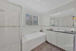 18 Moorgate St, Point Cook VIC 3030, Australia