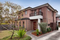 Unit 1/4 Morocco Ct, Glen Waverley VIC 3150, Australia
