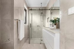 Unit 1/4 Morocco Ct, Glen Waverley VIC 3150, Australia