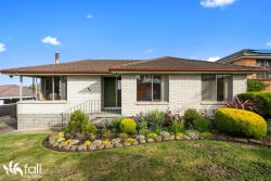 38 Morrisby St, Rokeby TAS 7019, Australia