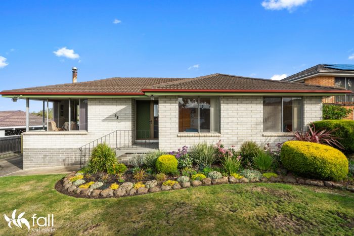 38 Morrisby St, Rokeby TAS 7019, Australia