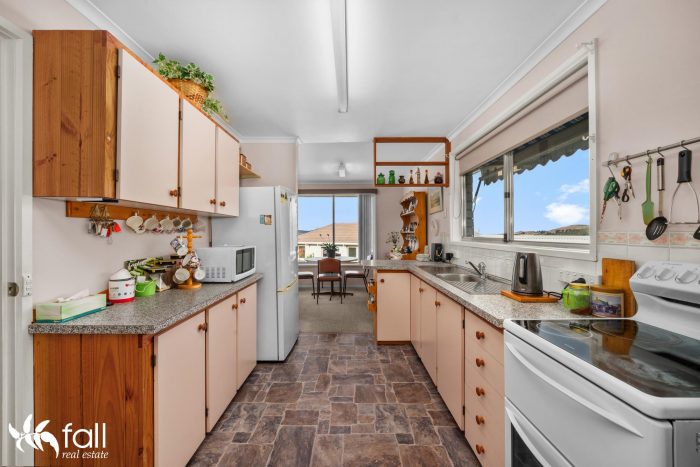 38 Morrisby St, Rokeby TAS 7019, Australia