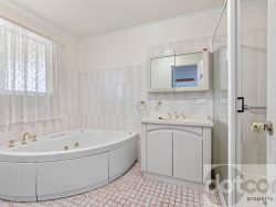 Unit 104/25 Mulloway Rd, Chain Valley Bay NSW 2259, Australia