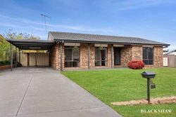 4 Nina Jones Cres, Chisholm ACT 2905, Australia