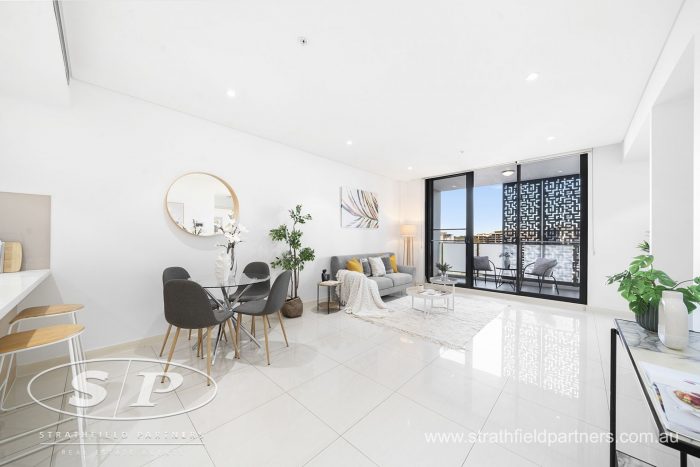 Unit 813/4 Nipper St, Homebush NSW 2140, Australia