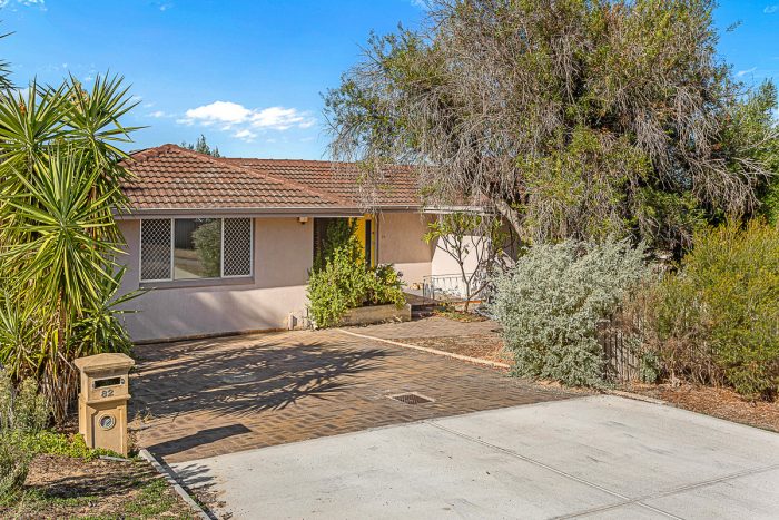 82 Ida St, Eden Hill WA 6054, Australia