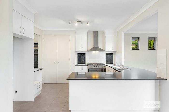 39 Parklane Rd, Victoria Point QLD 4165, Australia