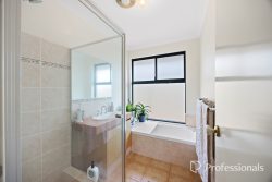 19 Pembroke St, College Grove WA 6230, Australia